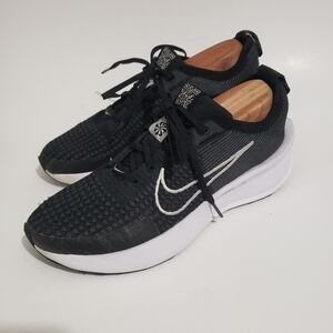 Nike Interact Run Women’s 9 Black/White-Anthracite FD2292-003 Well Kept.